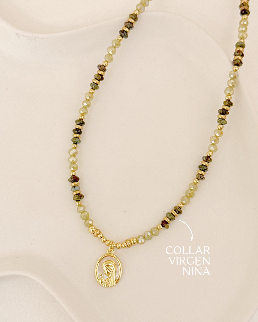 COLLAR VIRGEN NIÑA