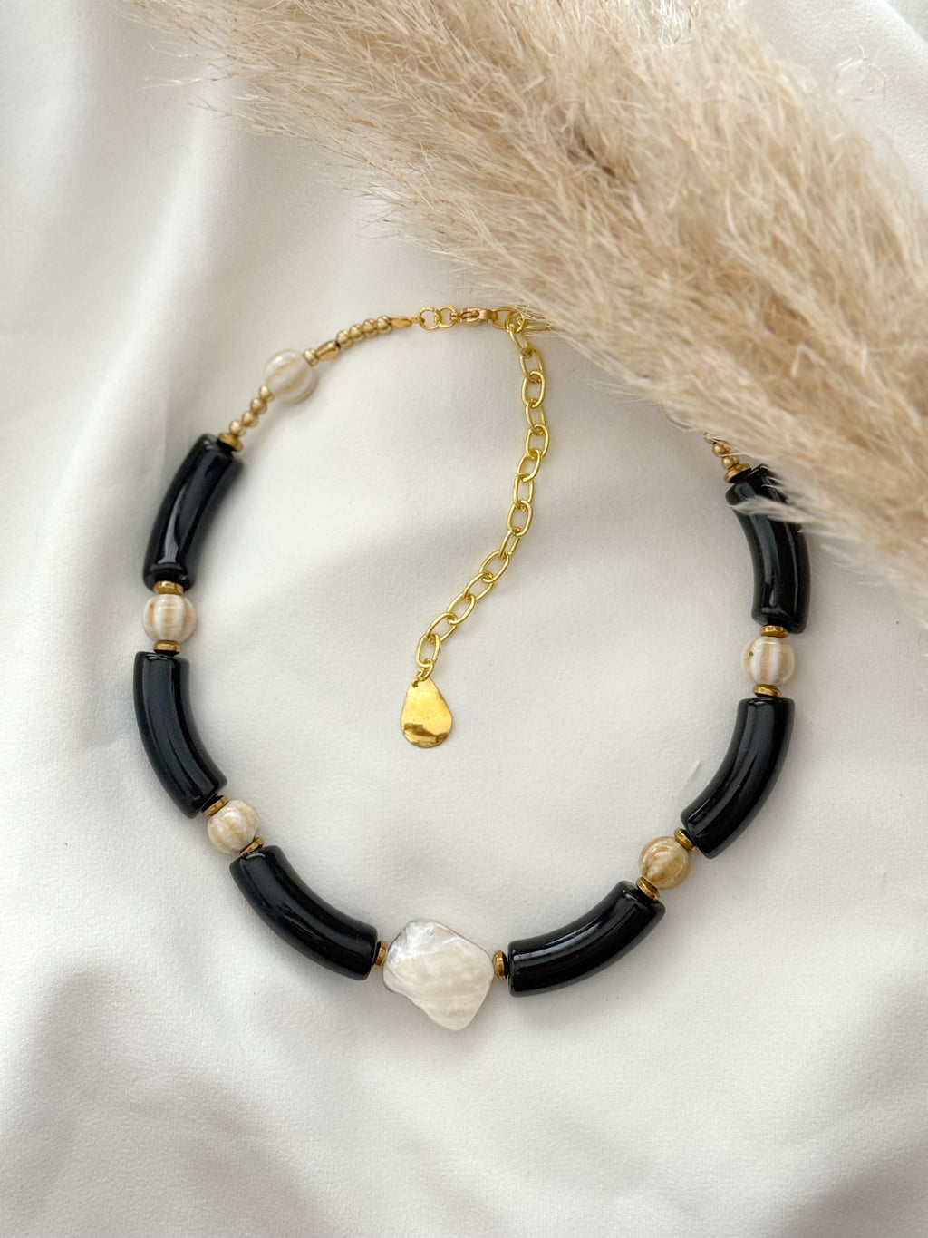 COLLAR NACAR