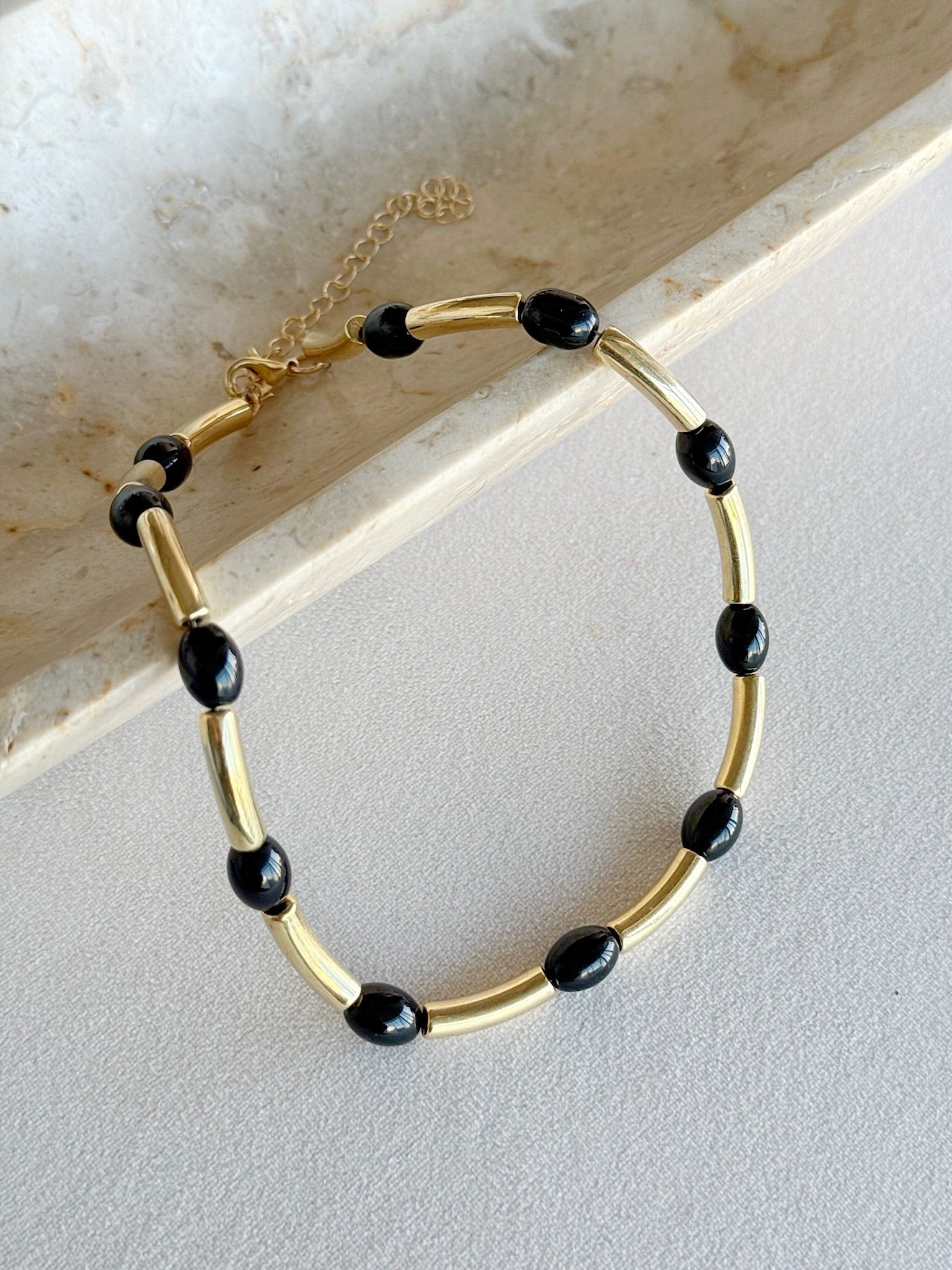 COLLAR OPAL NEGRO