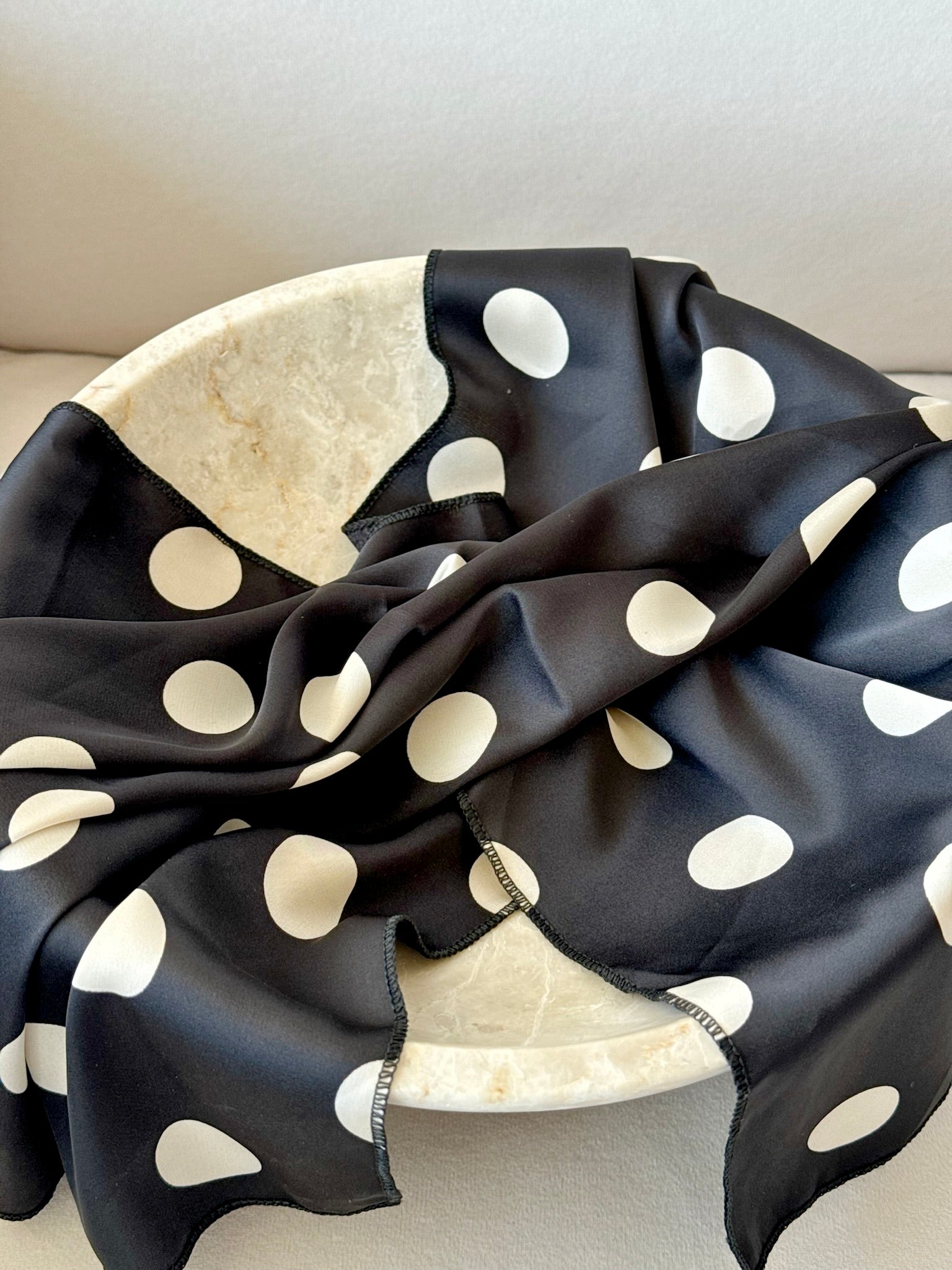 Pañuelo Small Lunares Blancos