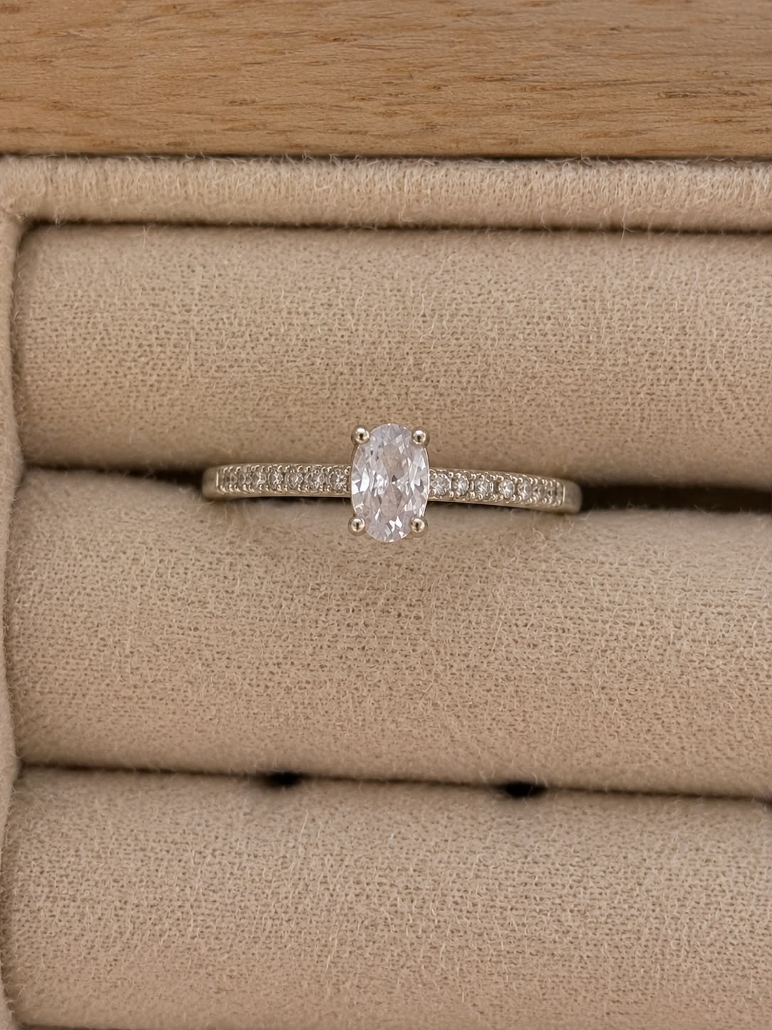 ANILLO ZOE
