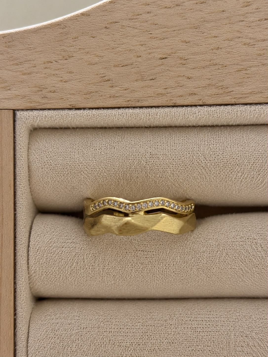 ANILLO VIANA